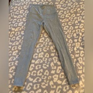 Lululemon high rise wunder under size 6